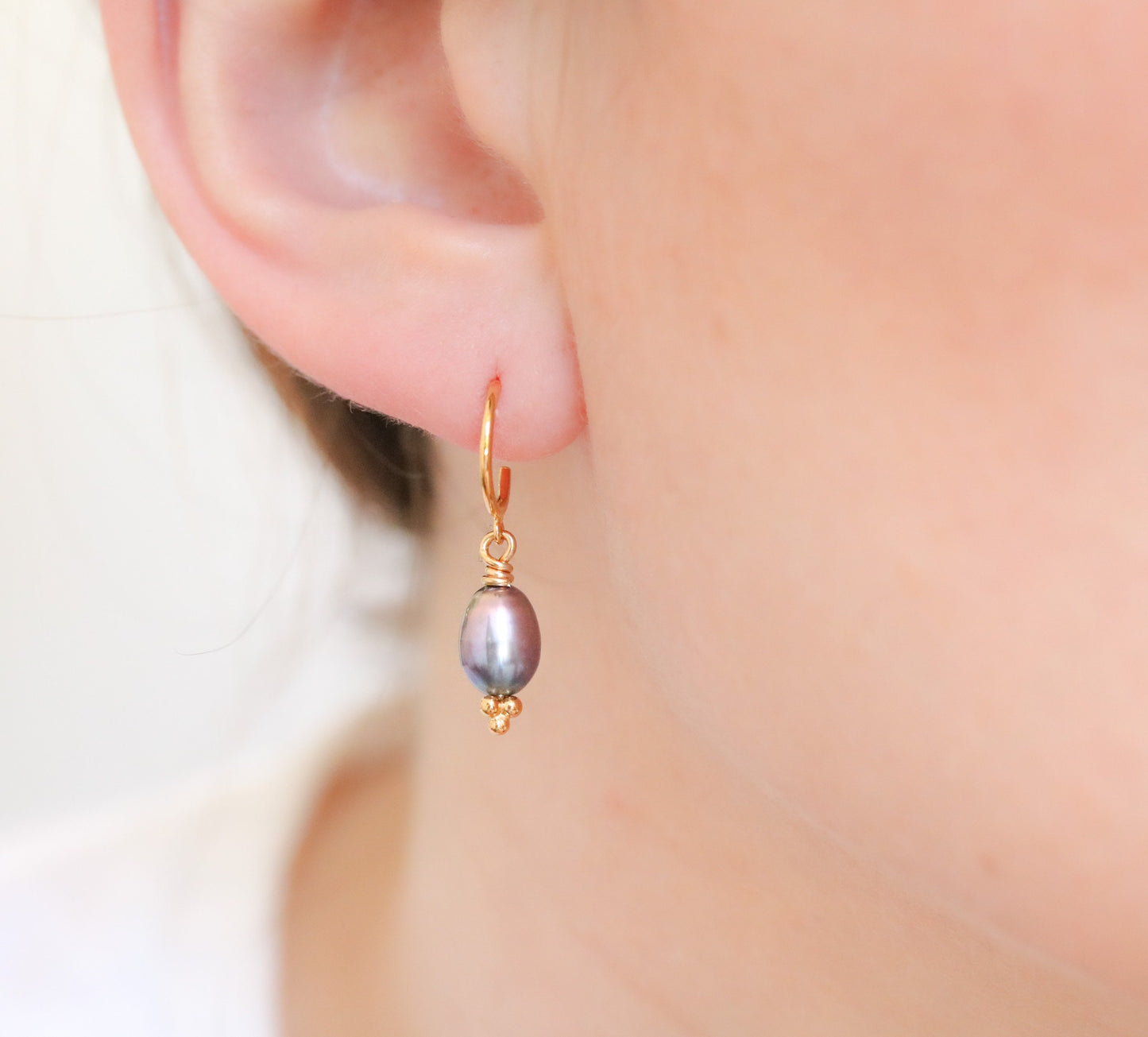 Peacock Freshwater Pearl Huggie Hoop Earrings: Karen Hill Gold Vermeil