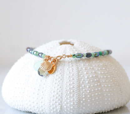 Emerald & Peacock Pearl Bracelet: Gold Karen Hill Tribe Nugget, Labradorite Charm